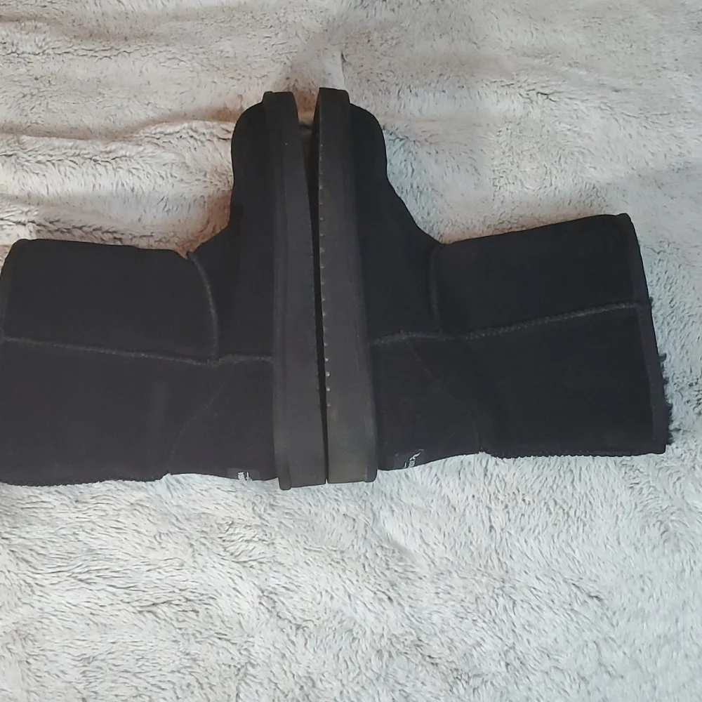KOOLABURRA by UGG Black Faux Suede and Fur Lined Flat Heel Boots-NWOT-US… - Picture 7 of 13